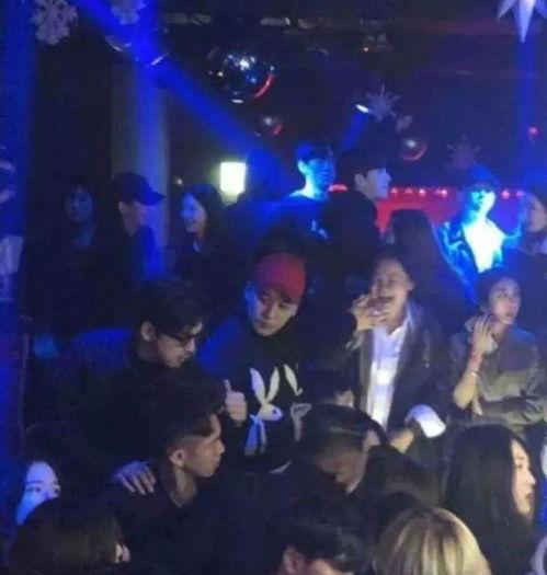 酒吧贴身吃瓜事件视频大全,视频大全揭秘幕后真相