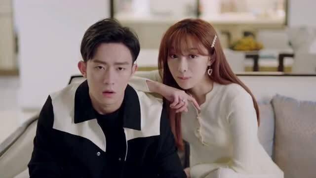 吃瓜两对情侣视频,揭秘两对情侣的甜蜜互动视频